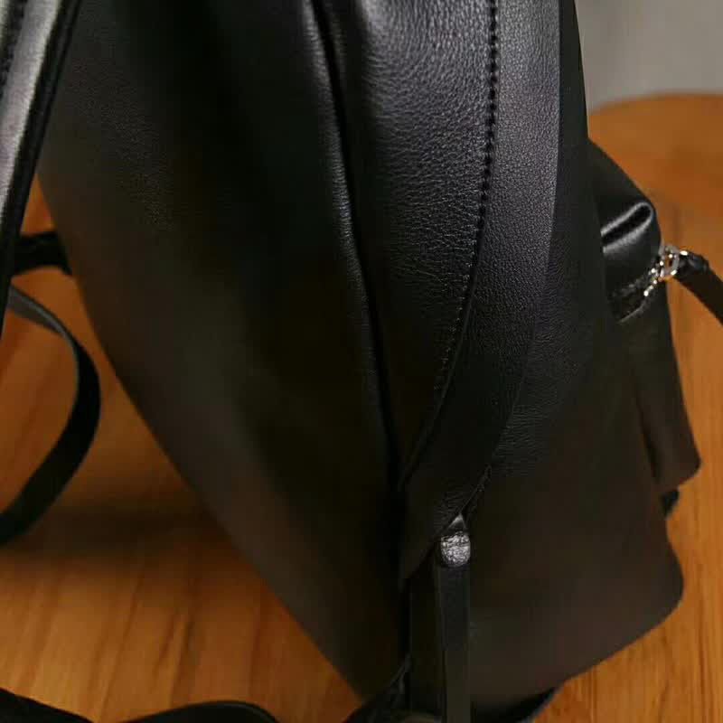 BALENCIAG巴黎世家 超暴款包包 摔紋牛皮 雙肩包 90638  BL1546